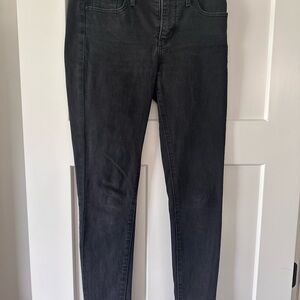 Black Levi skinny jeans